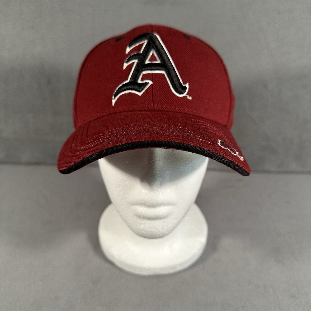 Zephyr Arkansas Razorbacks Red Adjustable Strapback Hat NCAA Cap - Picture 2 of 9